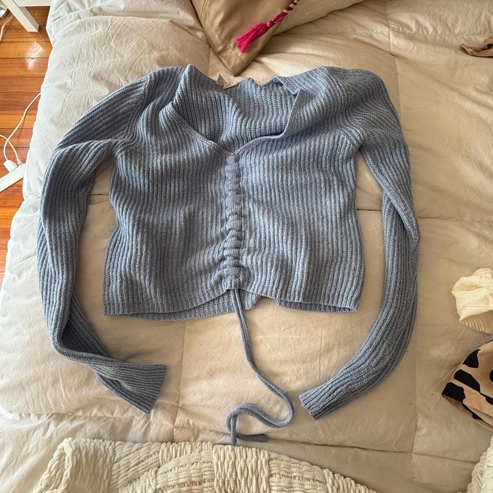 Cropped sweater blue